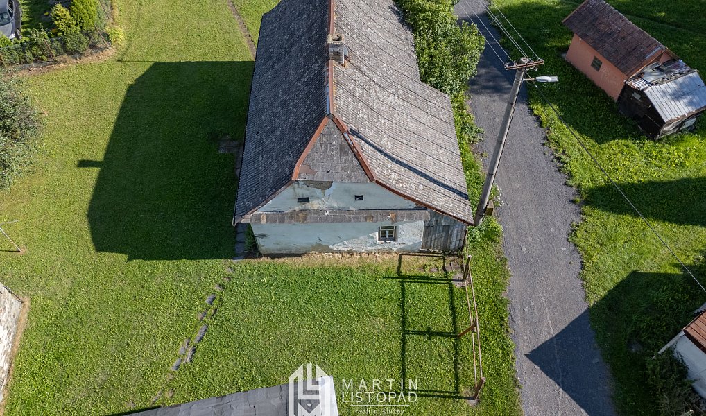 Prodej stavebního pozemku 1 379 m², Dvorce – náhled fotky 7