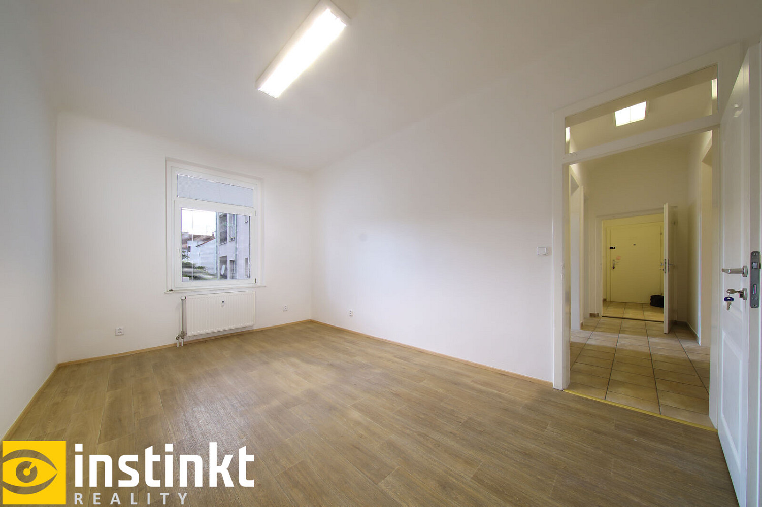Pronájem kanceláře 100 m² – fotografie 5