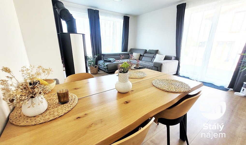 Pronájem bytu 3+kk 78 m², Svinaře – náhled fotky 5