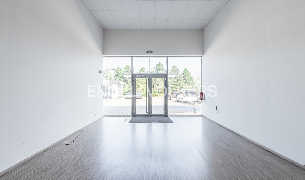 Pronájem obchodních prostor 142 m², Čestlice – náhled fotky 3