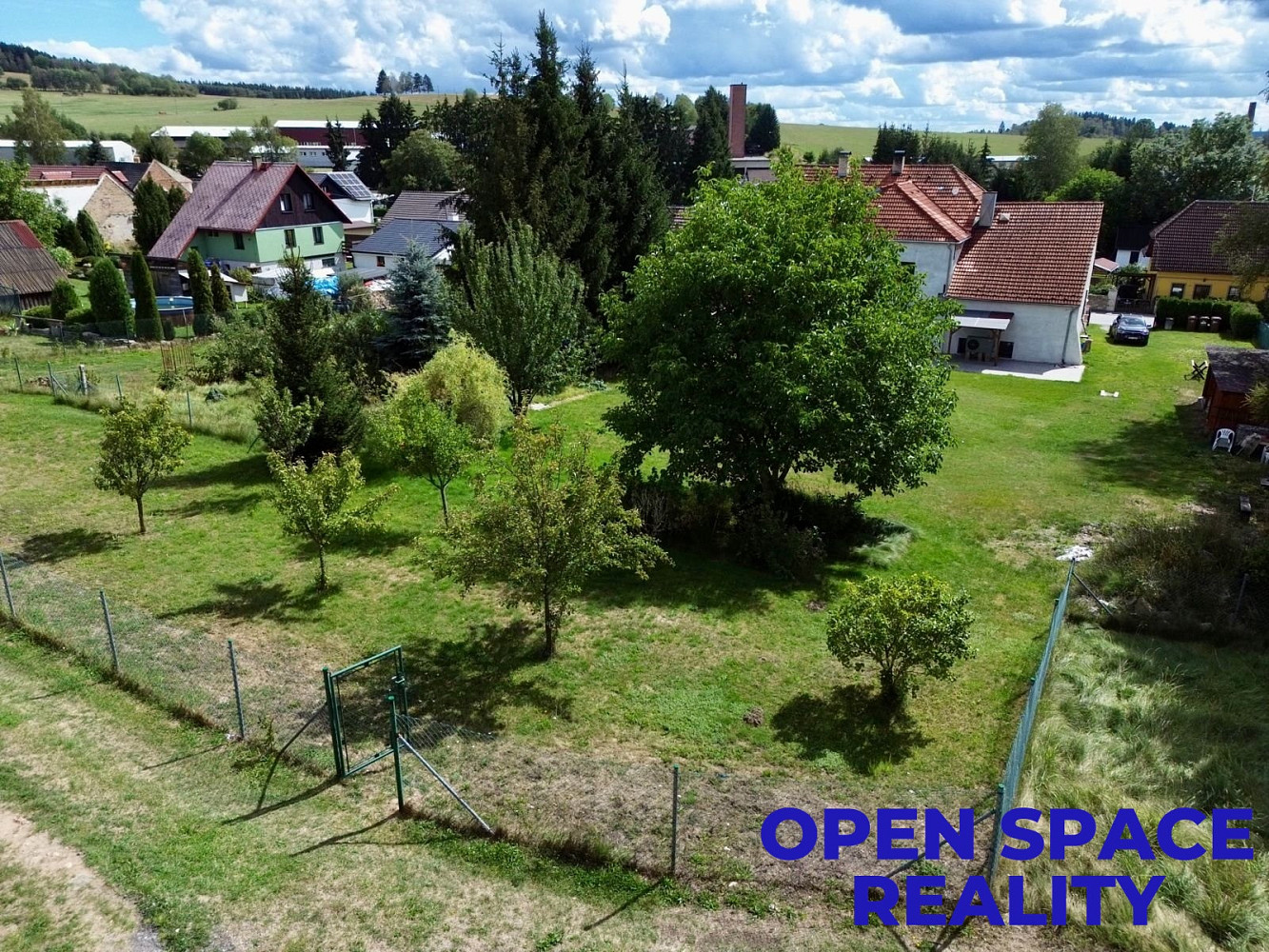Prodej stavebního pozemku 605 m² – fotografie 5