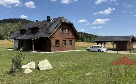 Prodej domu 239 m² s pozemkem 2 125 m², Srní, okres Klatovy