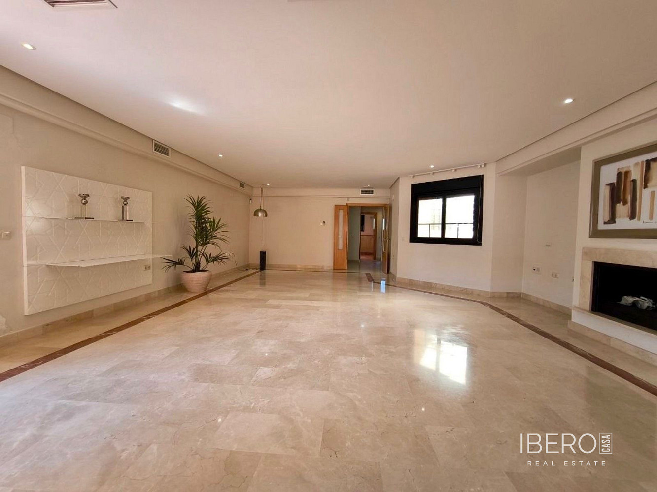 Piso 4+kk – Marbella, Nueva Andalucía - Vista 2