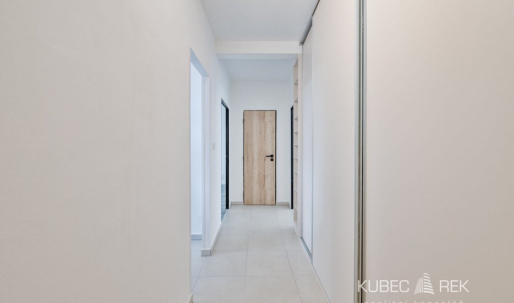 Prodej bytu 2+1 64 m², Tábor – náhled fotky 15
