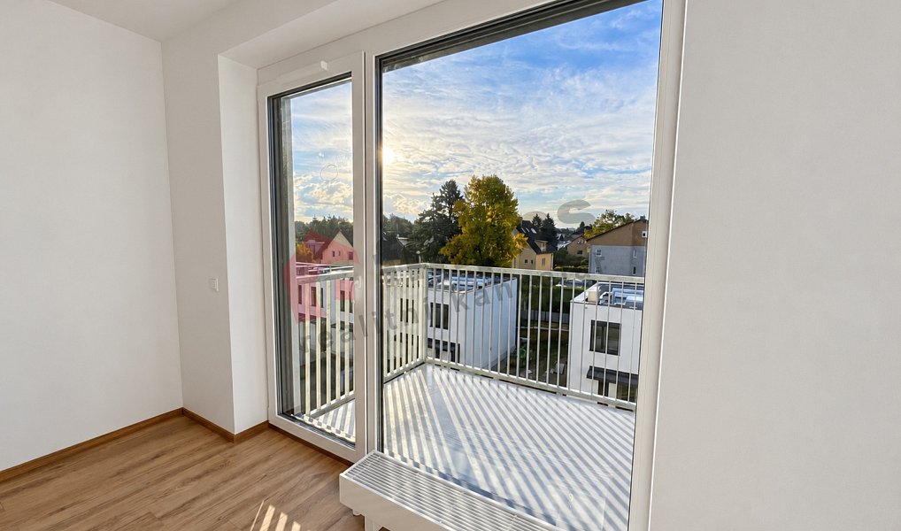 Pronájem bytu 2+kk 51 m², Praha – náhled fotky 2