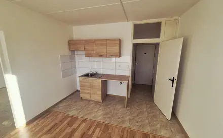 Pronájem bytu 1+1 37 m², Dukelská, Klášterec nad Ohří - Miřetice u Klášterce nad Ohří, okres Chomutov