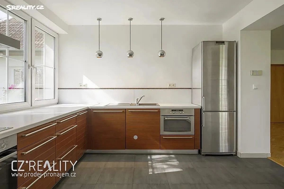 Prodej domu 300 m² s pozemkem 1 300 m² — photo 4