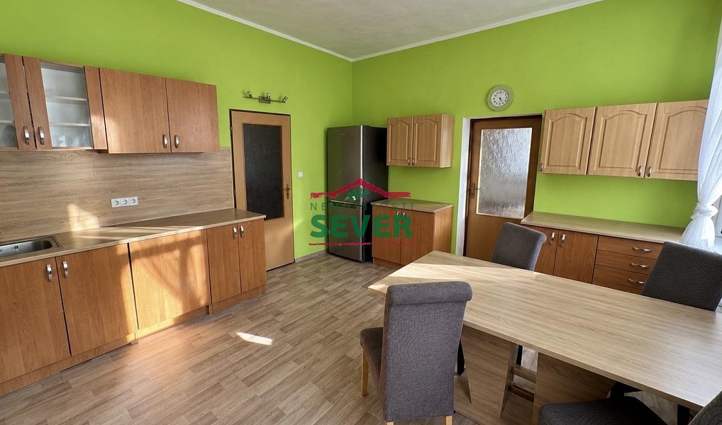 Prodej domu 571 m² s pozemkem 158 m², Luby – náhled fotky 4