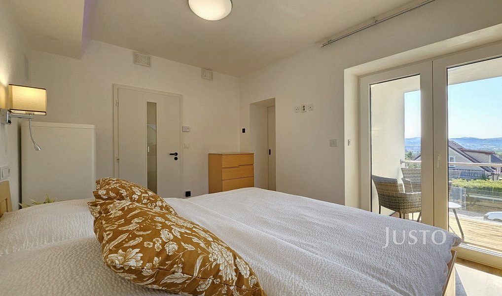 Prodej domu 276 m² s pozemkem 1 398 m², Písek – náhled fotky 21