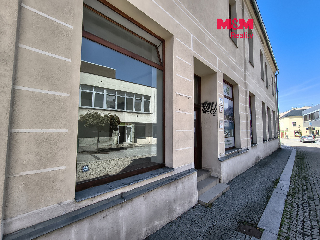 Pronájem obchodních prostor 12 m²