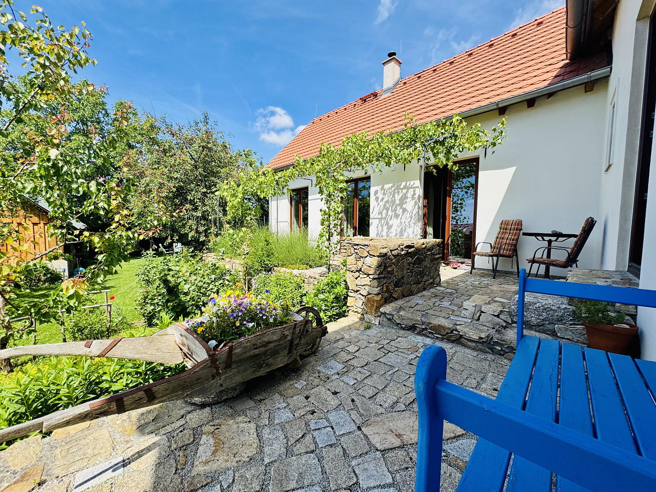 Prodej domu 200 m² – fotografie 2