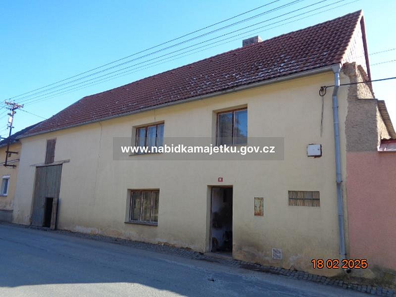 Prodej domu 222 m² s pozemkem 111 m²