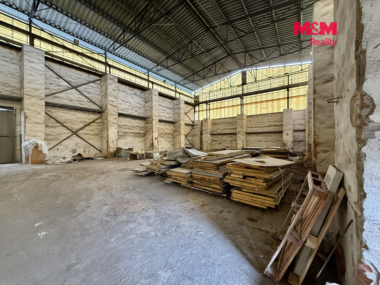 Pronájem skladovacích prostor 1 040 m² – fotografie 3