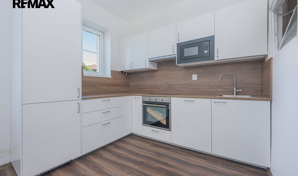 Prodej bytu 3+kk, 77 m², Hradec Králové