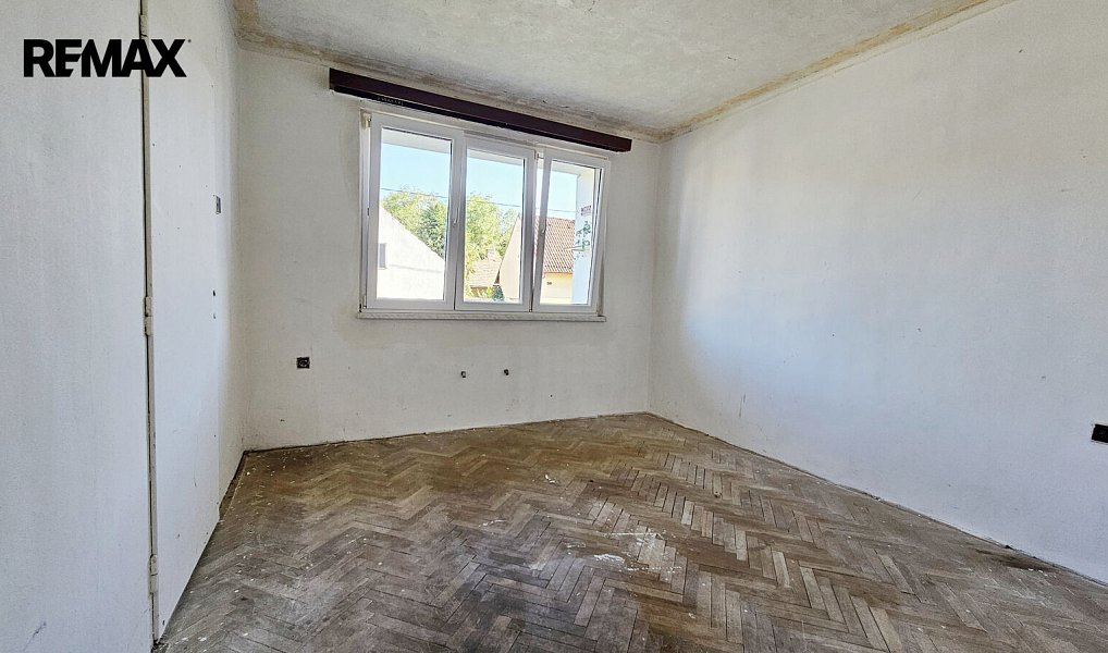 Prodej bytu 2+1 64 m², Hobšovice – náhled fotky 8
