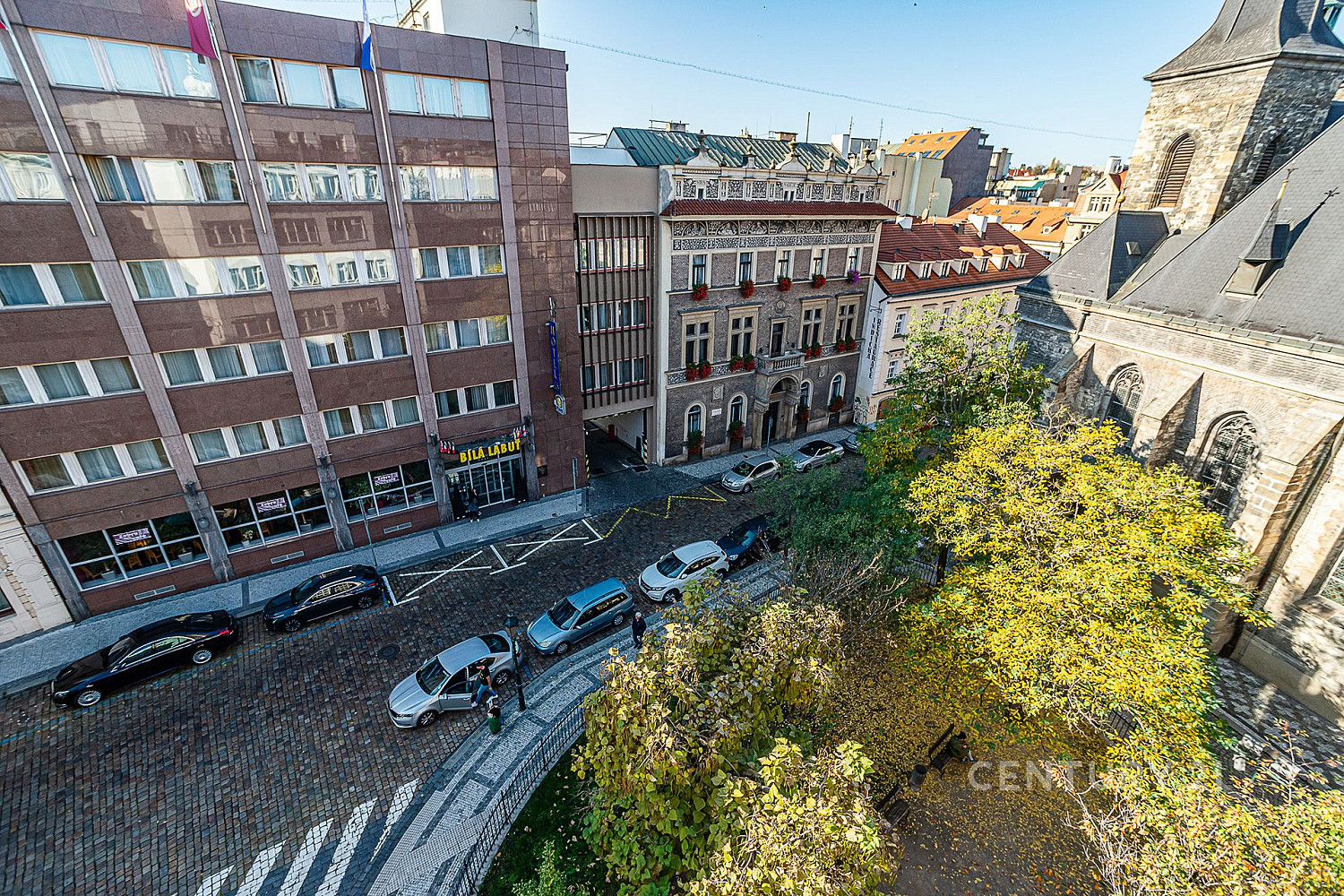 Pronájem bytu 1+1 30 m² – fotografie 3