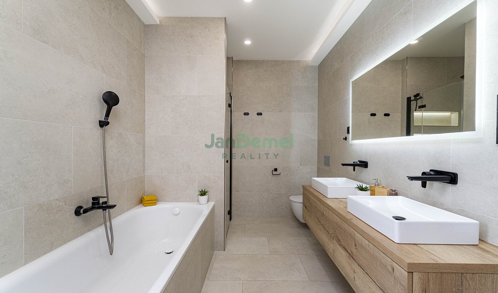 Prodej domu 199 m² s pozemkem 1 598 m², Píšť – náhled fotky 31