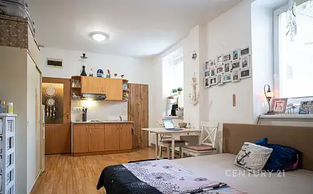 Pronájem bytu 1+kk 27 m², Stojanova, Znojmo