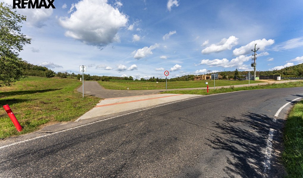 Prodej stavebního pozemku 1 183 m², Obory – náhled fotky 15