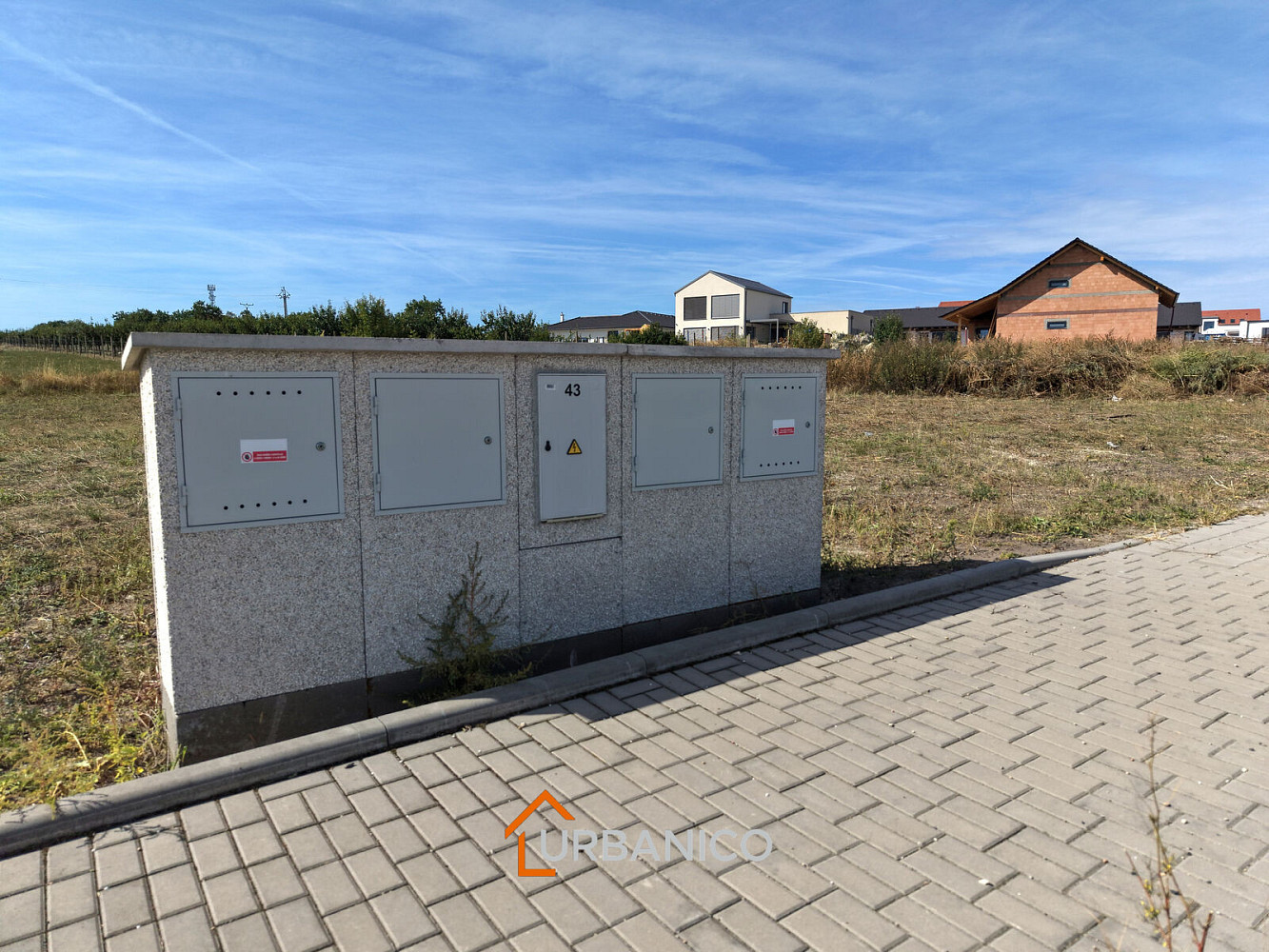 Prodej stavebního pozemku 654 m² – fotografie 3