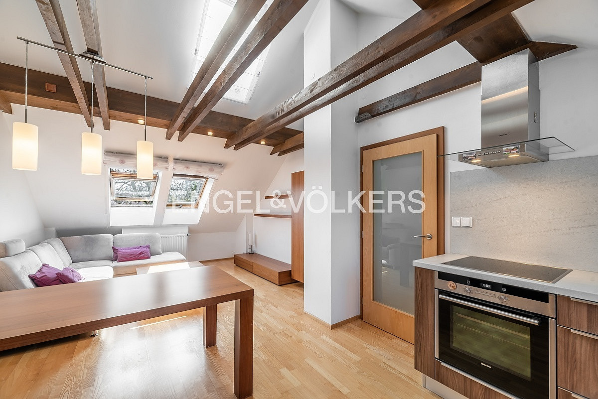 Pronájem bytu 3+kk 86 m²