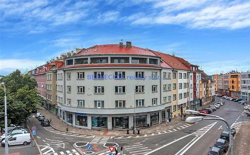 Pronájem kanceláře 240 m², třída Karla IV., Hradec Králové