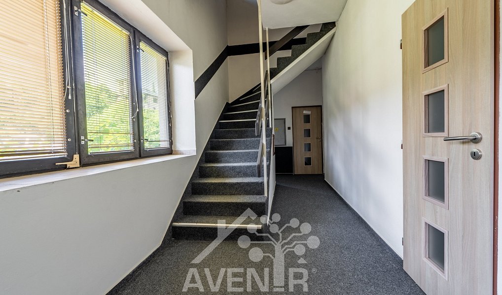 Prodej domu 399 m² s pozemkem 164 m², Železný Brod – náhled fotky 45