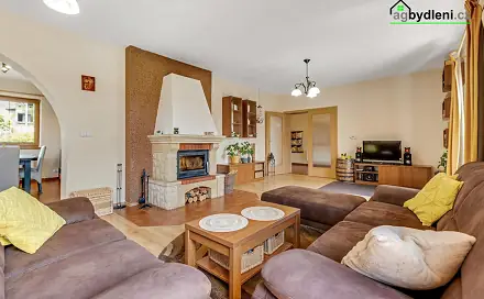 Prodej domu 249 m² s pozemkem 992 m², Kvíčovice, okres Plzeň-Jih