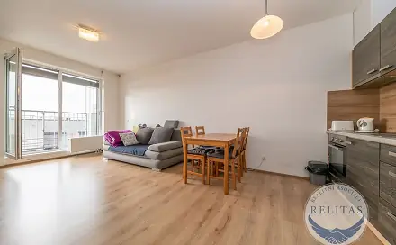 Pronájem bytu 1+kk 30 m², Nad úžlabinou, Praha 10 - Malešice