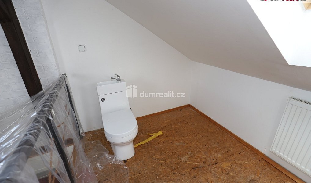Prodej bytu 2+1 110 m², Karlovy Vary – náhled fotky 13