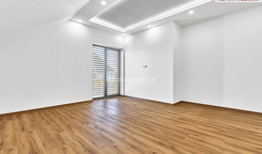Prodej domu 160 m² s pozemkem 470 m², Ruda – náhled fotky 25