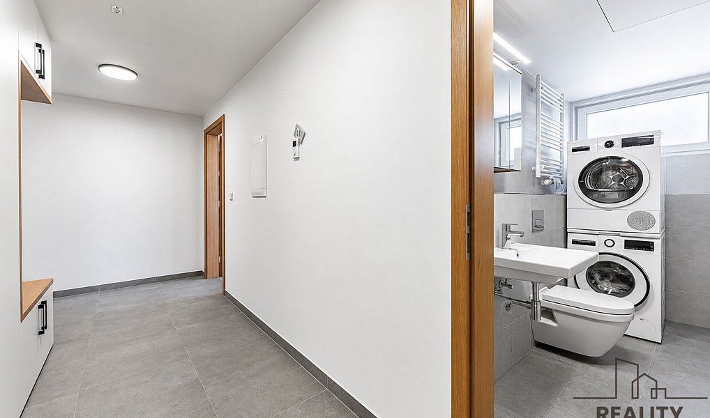 Prodej bytu 2+kk 51 m², Praha – náhled fotky 11