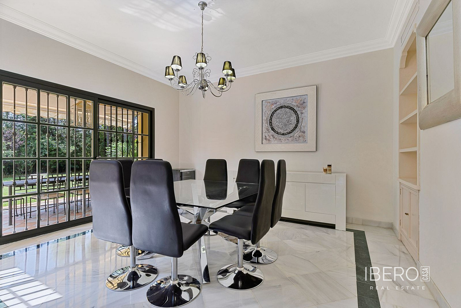 Prodej domu 497 m² s pozemkem 1 691 m² - Más