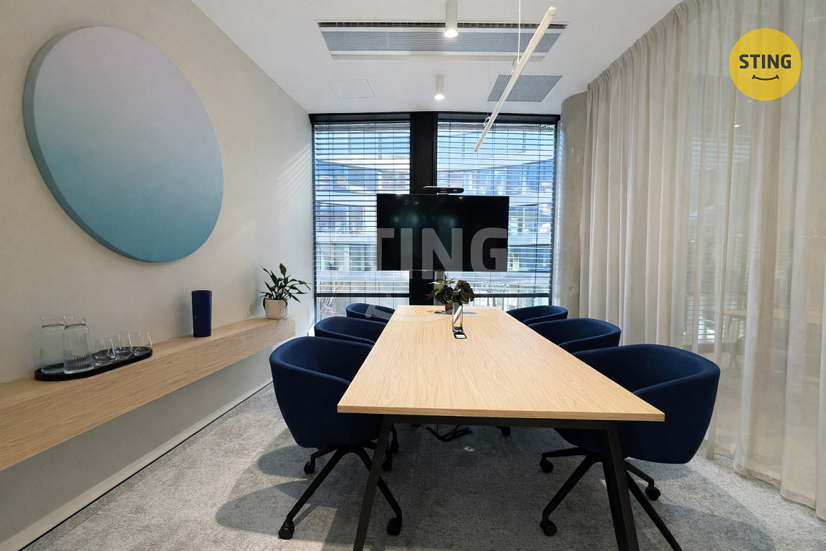 Pronájem kanceláře 4 400 m² – fotografie 2