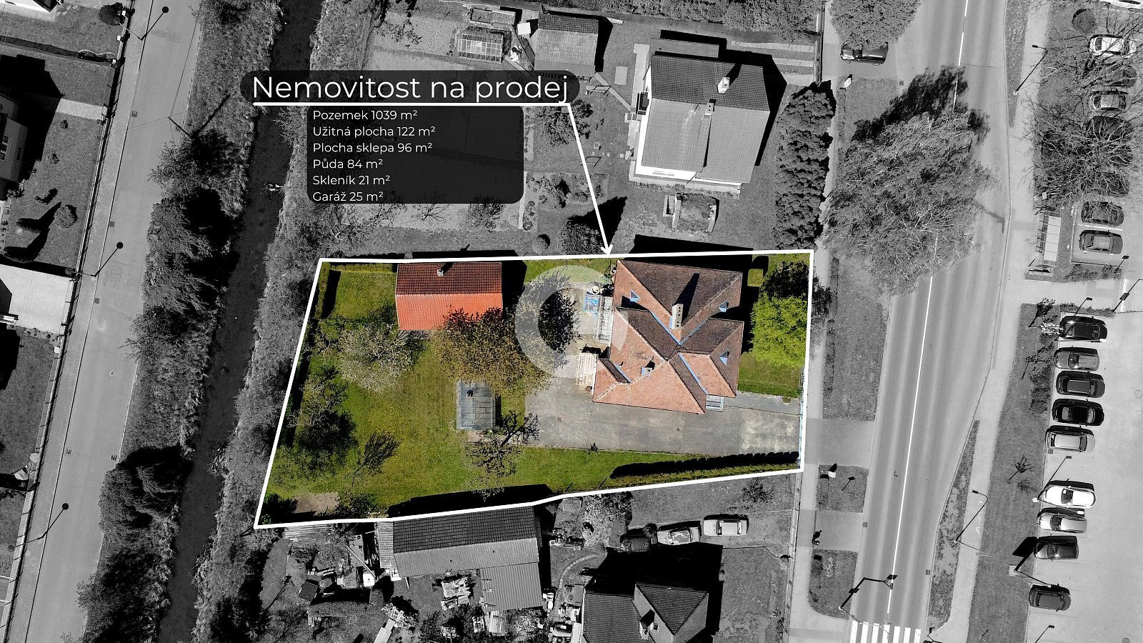 Prodej domu 122 m² s pozemkem 1 039 m² – fotografie 2