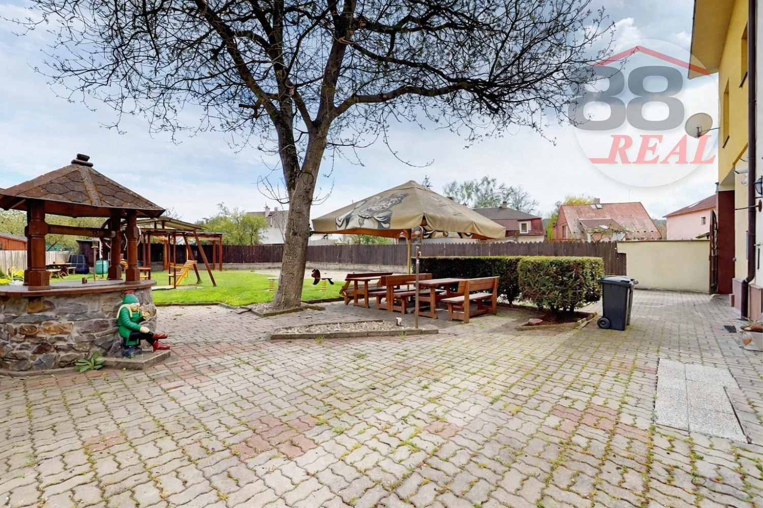 Pronájem restaurace 156 m² – fotografie 3