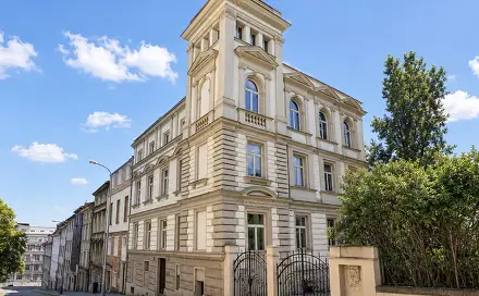 Prodej komerčního objektu (jiného typu) 176 m²