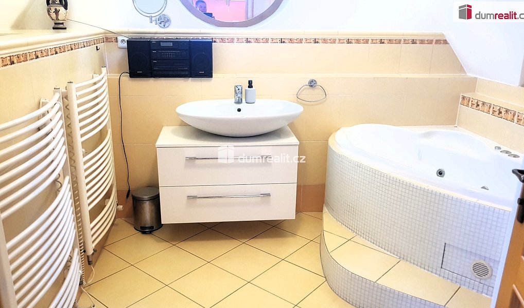 Prodej domu 303 m² s pozemkem 1 885 m², Hodonín – náhled fotky 49