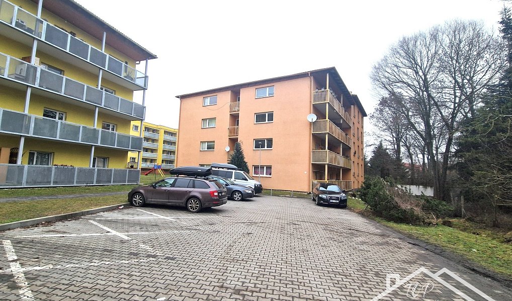 Prodej bytu 1+kk 30 m², Jesenice – náhled fotky 14