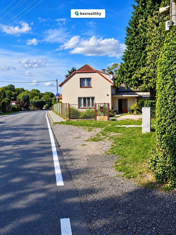 Prodej domu 243 m² s pozemkem 880 m²