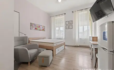 Pronájem bytu 1+kk 28 m²