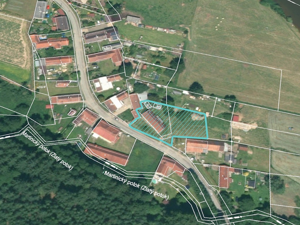 Prodej stavebního pozemku 1 465 m²