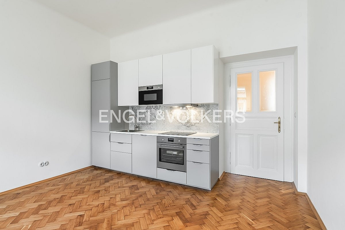 Pronájem bytu 3+kk 90 m² – fotografie 2