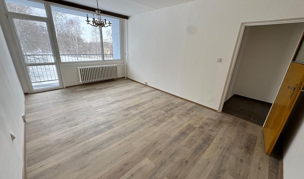 Pronájem bytu 3+1 75 m², Mikulášovice – náhled fotky 4