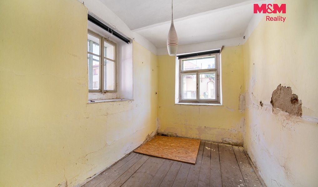 Prodej domu 150 m² s pozemkem 335 m², Svratka – náhled fotky 11