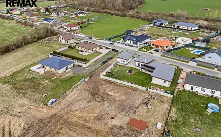 Prodej stavebního pozemku 1 300 m², Černovice, okres Chomutov