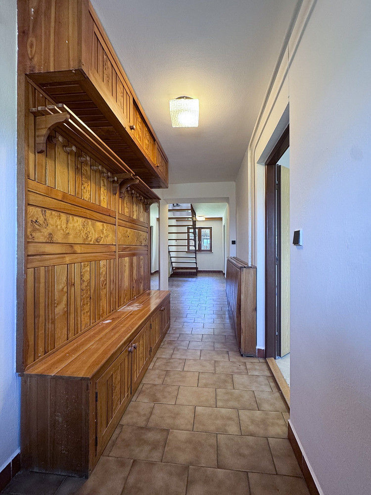 Prodej domu 178 m² s pozemkem 849 m² – fotografie 2