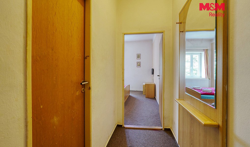 Prodej ubytovacího objektu 950 m², Klenčí pod Čerchovem – náhled fotky 2