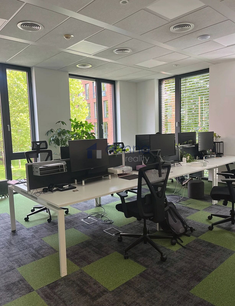 Pronájem kanceláře 76 m² – fotografie 3