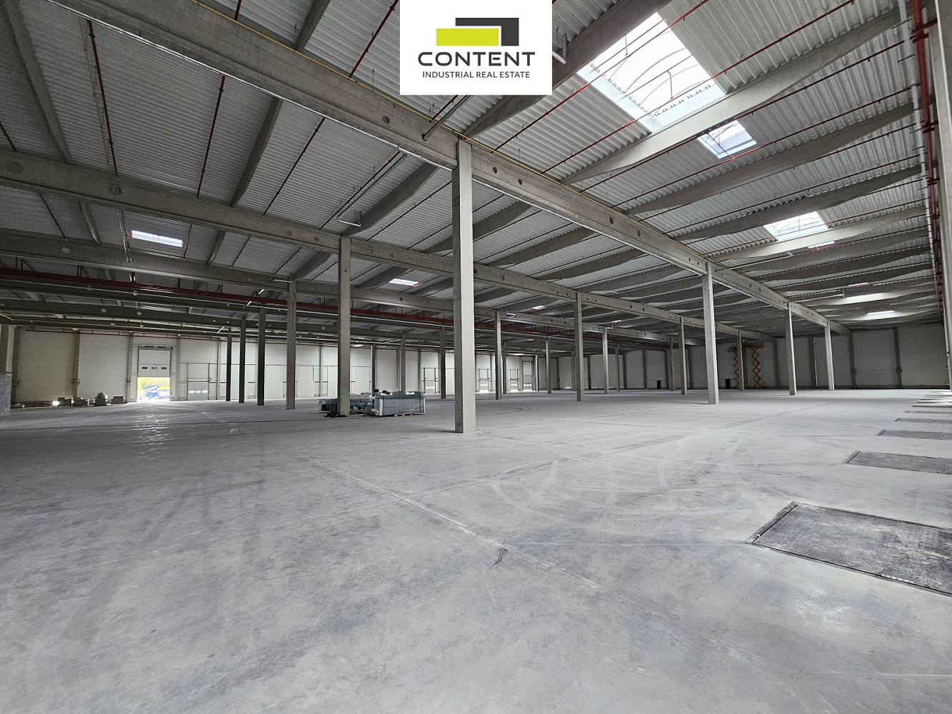 Pronájem výrobních prostor 2 300 m² — photo 4